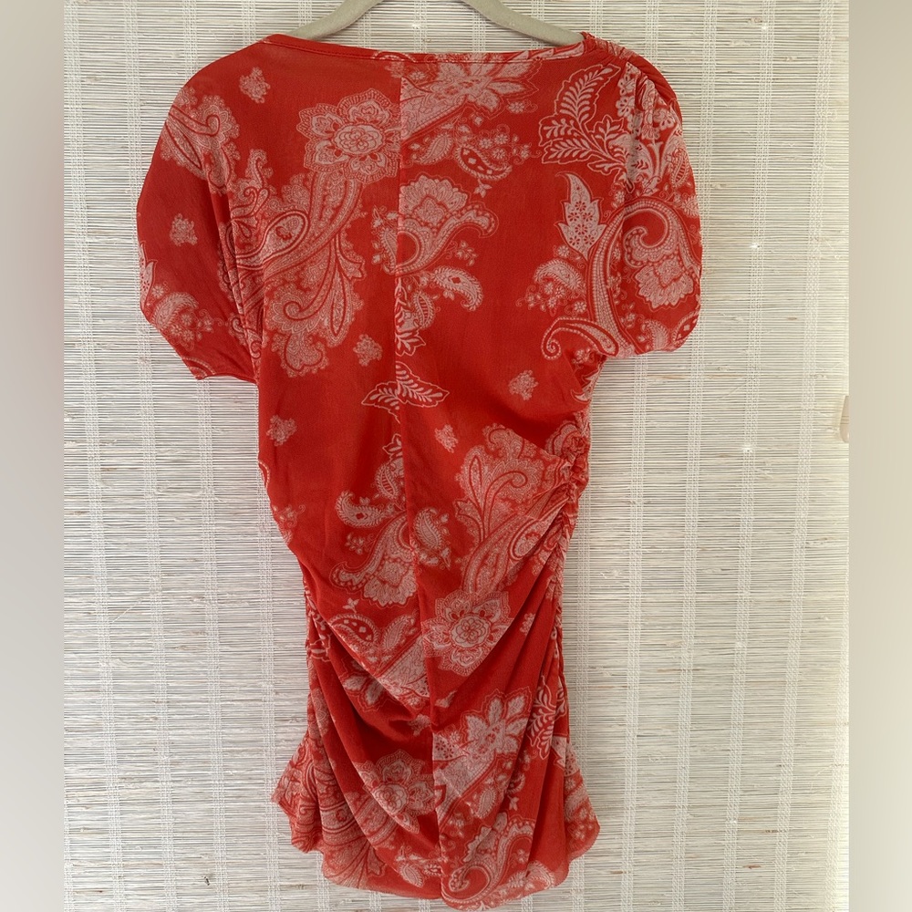 Sweet pea women’s top size M